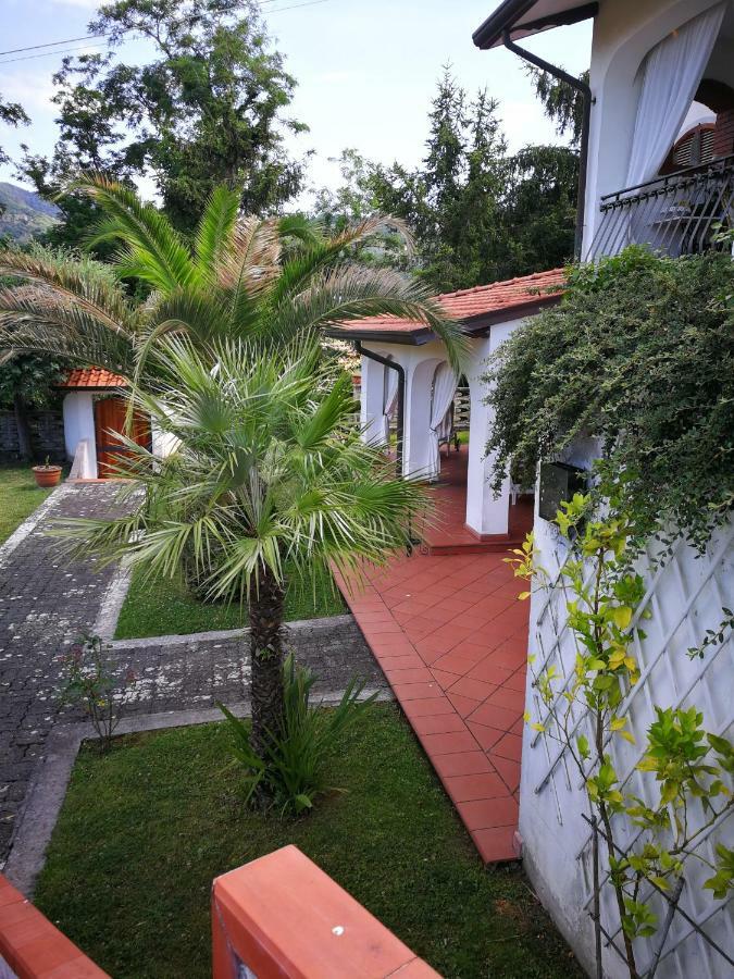Villa Da Adria Al Corvenale - Casa Vacanze Carrara - Extérieur photo